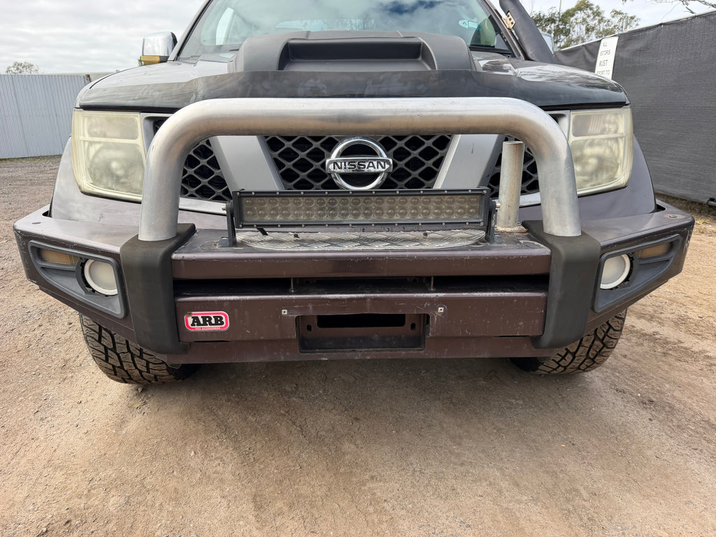 Nissan Navara D40 ARB Bull Bar (2005–2015) – Genuine ARB Steel Bullbar – Used Second Hand