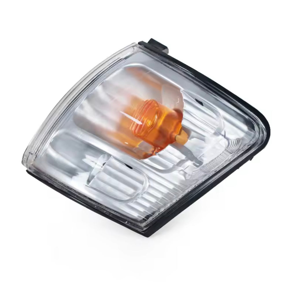 Toyota Hilux Front Corner Indicator Lights Pair LH & RH 2001–2005 Clear Lens 2WD 4WD