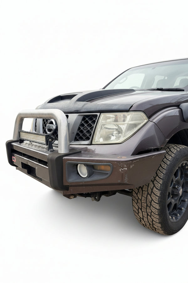 Nissan Navara D40 ARB Bull Bar (2005–2015) – Genuine ARB Steel Bullbar – Used Second Hand